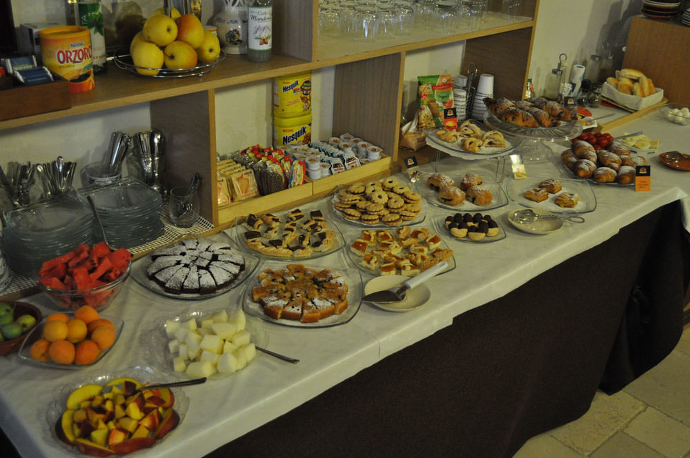 Guest House B&B Pietra Bianca Ostuni Buitenkant foto