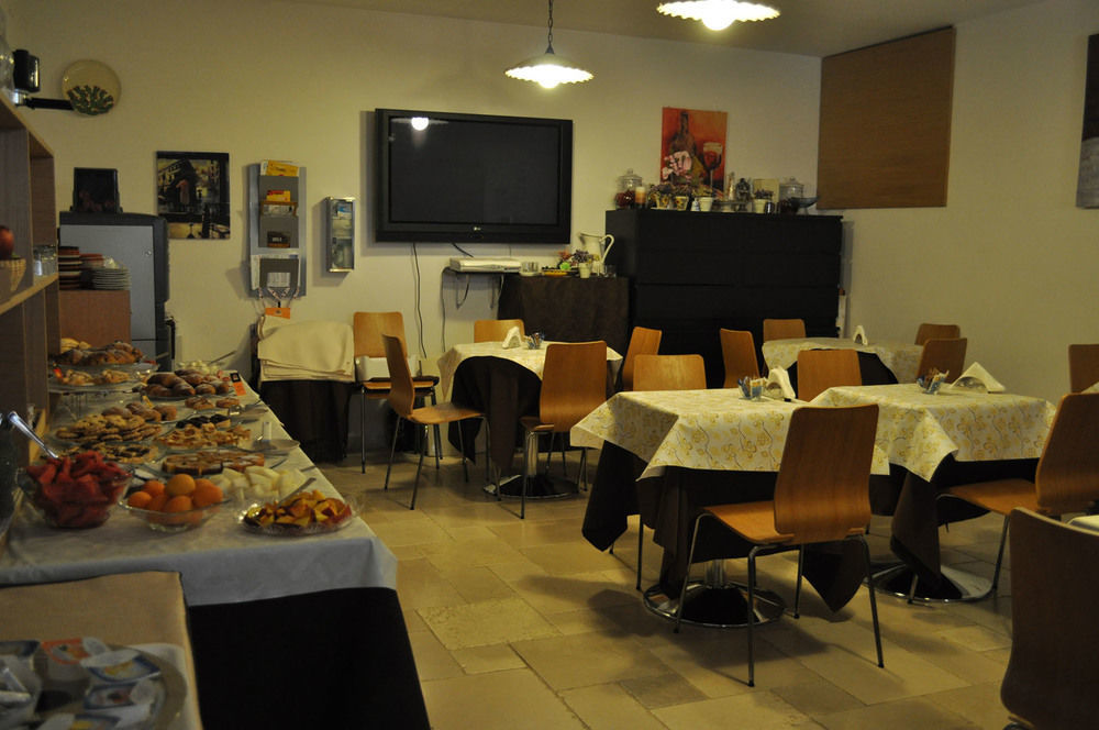 Guest House B&B Pietra Bianca Ostuni Buitenkant foto