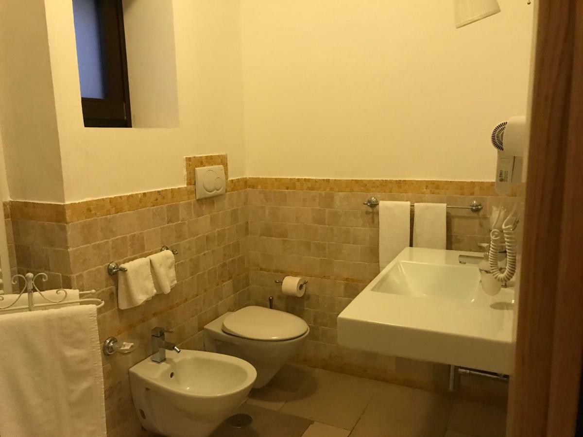 Guest House B&B Pietra Bianca Ostuni Buitenkant foto